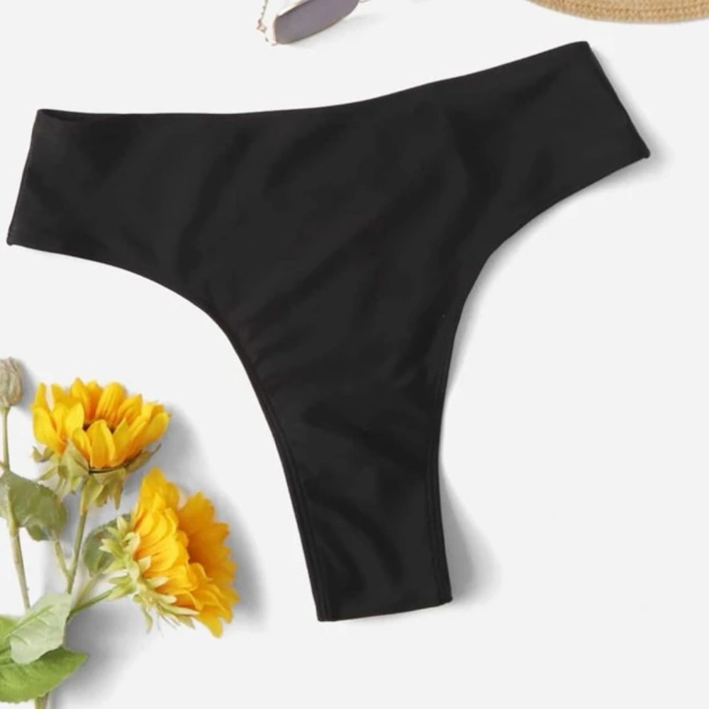 NWOT Shein Plus Solid Bikini Bottom - Picture 1 of 1